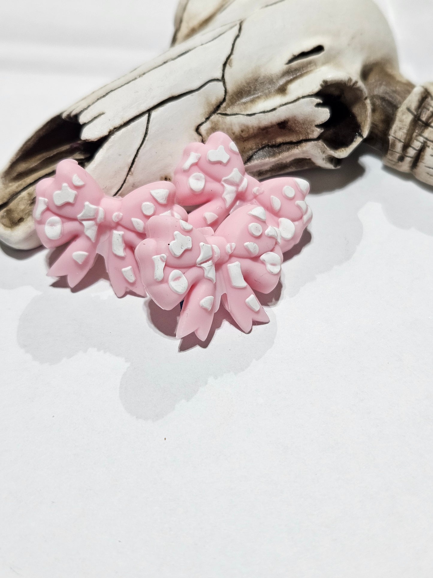 Small pink Silacone bow Focal